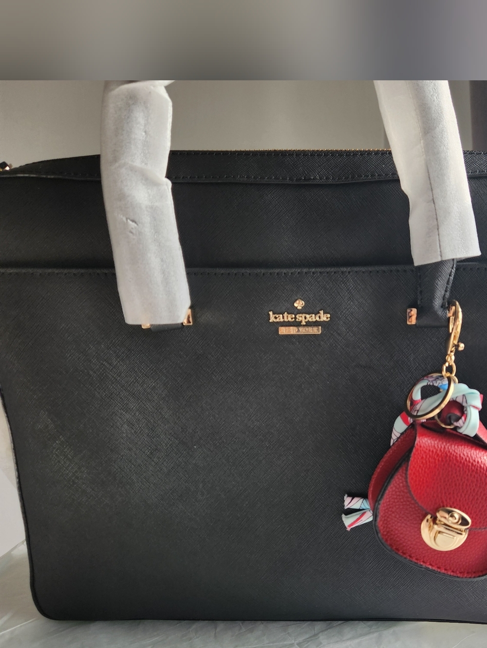 Kate Spade Black Saffiano Crossbody Laptop Bag NWOT - Picture 8 of 8
